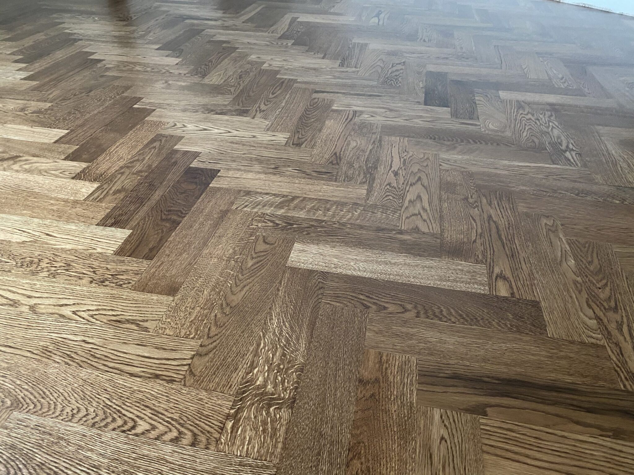 How to Choose the Perfect Stain Color for Your Hardwood Floors and Discover the Benefits of Staining