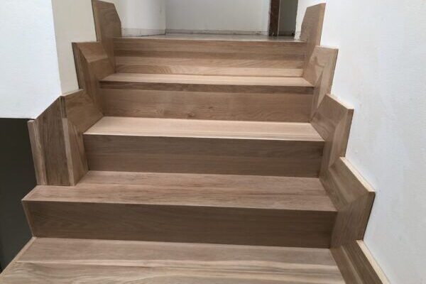 Custom hardwood stairs hardwood installation and finishing LUKS Construction Seattle, Bellevue, Redmond, Kirkland, Issaquah, Sammamish, Redmond & Mercer Island